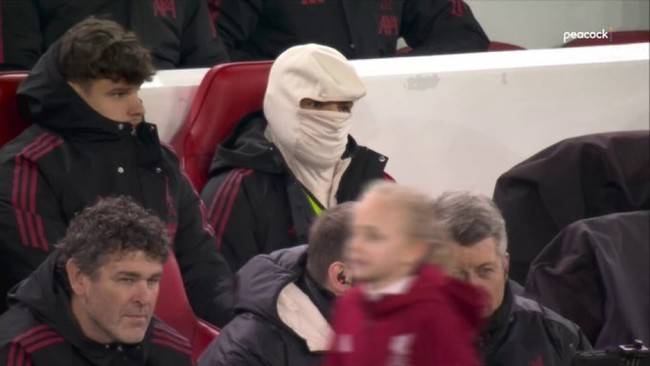 손흥민은 안 이랬는데, 갈수록 추해진다...살라, 2연속 교체에 대놓고 불만 표시