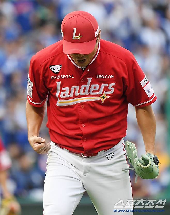 '마흔두살에 국가대표라니' 이런 경사가 있나, 대체 왜 이 선수를 뽑았나