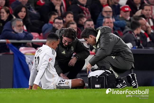 배신자 취급 받으면서 이적했는데 너무 안 풀린다…아놀드, 또 부상→최소 2달 결장 전망