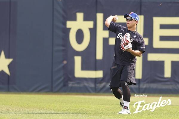 우승 찾아 대전 왔더니 '유등천 오리알' 신세 될 판…'리빙 레전드'의 3000안타 도전 길 열어 줄 팀은 어디