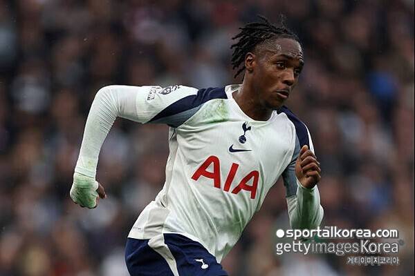 이럴수가… 손흥민 '피·땀·눈물' 다 태워 영입한 'SON 후계자' 1년 만에 토트넘 떠난다