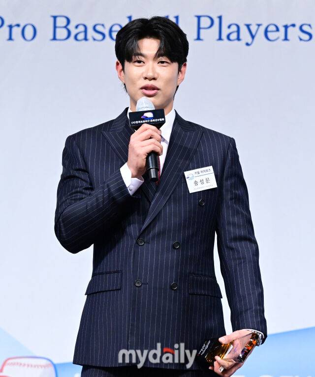 '개판 5분 전' 일파만파 퍼진 논란, 당사자가 다시 입 열었다