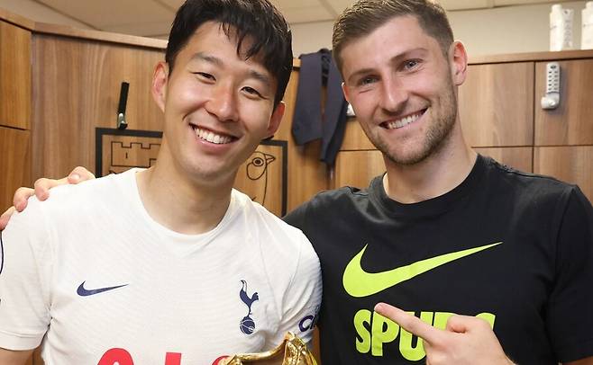 손흥민 떠나자 '눈물 펑펑' 슬피 울었는데...이제는 실종, 보이지 않는다→0경기 출전의 SON 절친, 이번 시즌이 마지막?