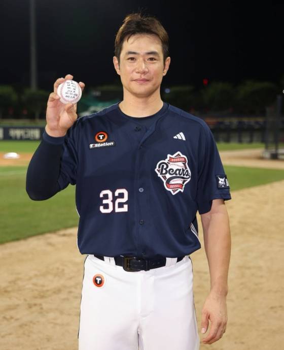 'SSG 이적' 18년 원클럽맨 김재환, 두산 떠난 '진짜 이유' 밝혔다