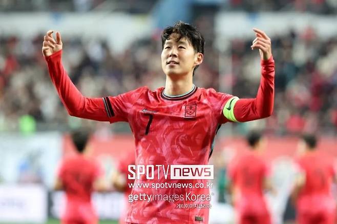 홍명보호 ‘월드컵 최상의 조’ 확정, 멕시코-남아공-유럽PO D팀(덴마크, 북마케도니아, 체코, 아일랜드) ‘A조 편성’  [북중미월드컵 조추첨]