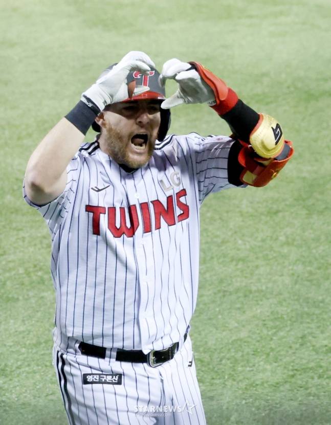 좌타자 위즈덤 혹은 제2의 오스틴, 'ML 타율 0.218' 공갈포에 KT는 무엇을 기대했나