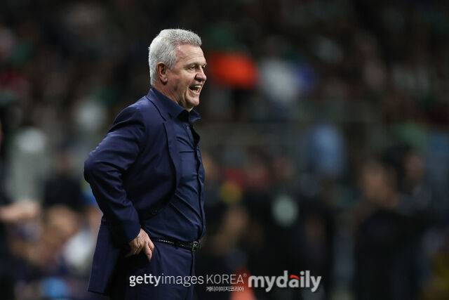 '한국과 같은 조 배정' 멕시코 아기레 감독 불만…