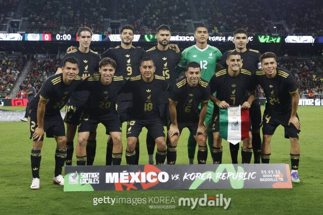 '한국과 같은 조 배정' 멕시코 아기레 감독 불만…
