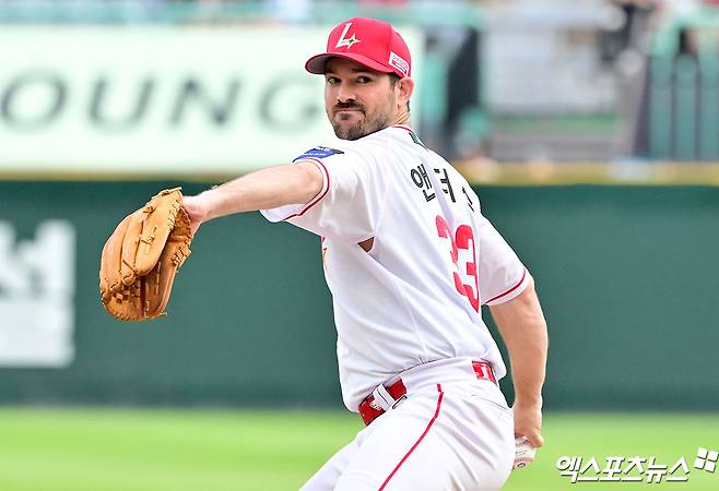 '최고 155km' ML 18승 투수 한국 온다!…SSG, 버하겐과 총액 90만 달러 계약 [공식발표]