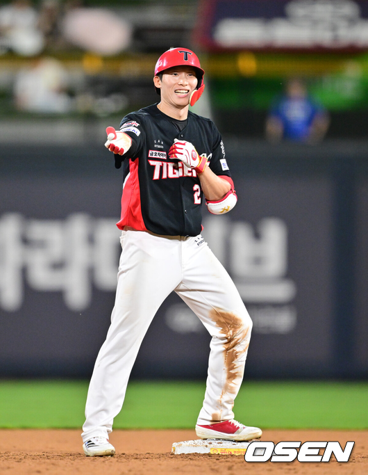 줄줄이 삭감 한파인데 억대 재진입, 더 큰게 기다린다...내년 이틀만 뛰면 'FA 호령존' 탄생, KIA 다년계약 추진할까