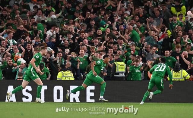 '한국 만나고 싶다, 월드컵 32강 토너먼트 가능한 조편성'…유럽예선 PO 앞둔 아일랜드, 조추첨 결과에 화색 [월드컵 조추첨]