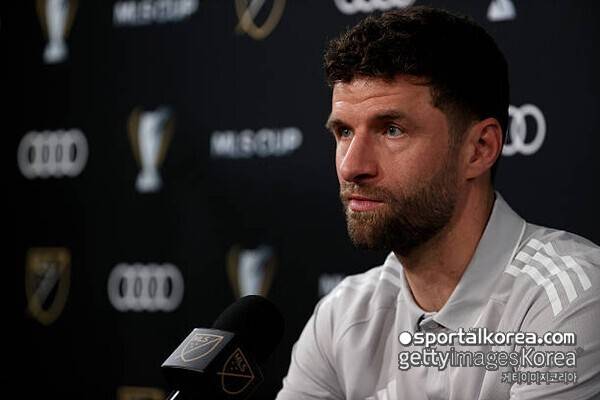 '굿바이 쏘니' 손흥민·LA FC 시즌 마치게 했던 밴쿠버 에이스 뮐러, 메시와 맞대결 앞두고