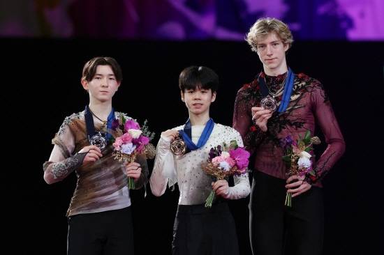 '김연아 이후 첫 金메달' 2030년엔 보인다?…4회전 점프+트리플 악셀, 척척 해내는 韓 피겨 '초신성들'