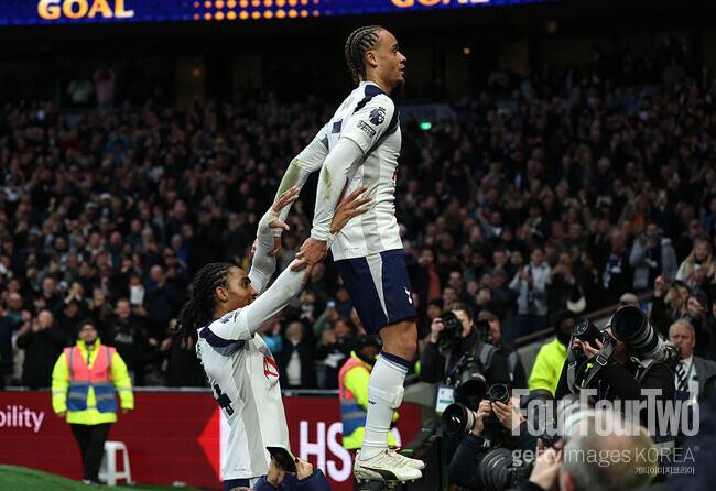 [pl.review] ‘캡틴’ 손흥민 복귀 직전 살아났다…토트넘, 브렌트포드에 2-0 완승→‘5연패 수렁 탈출’