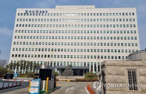 전 프로야구 단장, '기술 탈취' 의혹 유명 스포츠용품업체 고소