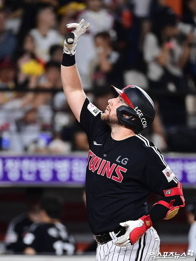 미국도 주목하는 LG 외인 3총사 재계약