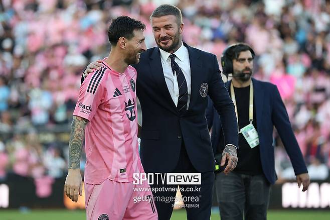 '미국 완전 정복' 메시, 결승전에서 2도움…마이애미, 손흥민 이긴 밴쿠버 3-1 제압 MLS컵 우승 → 메시 48번째 트로피