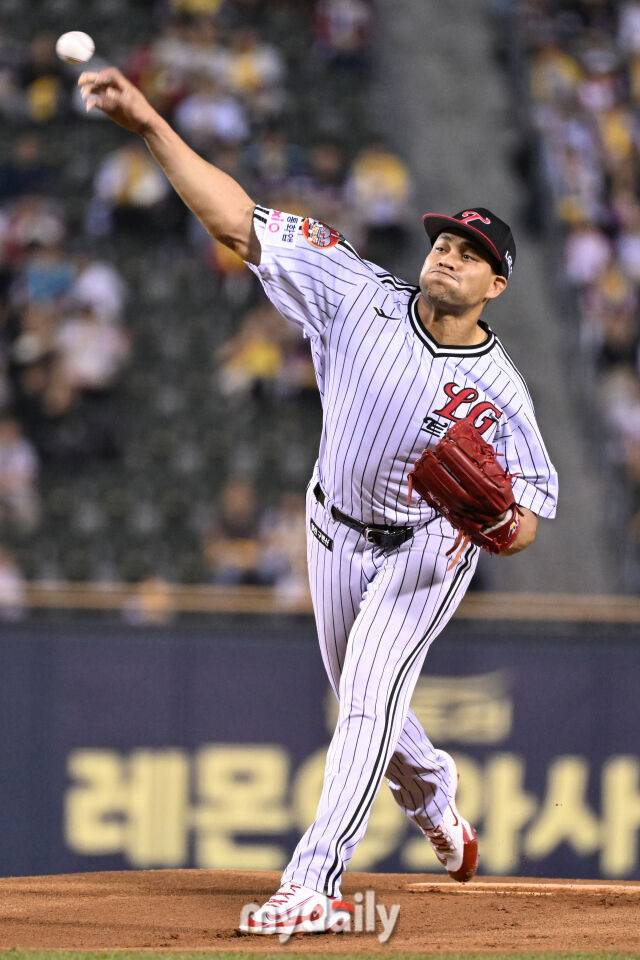 '미쳤다, 복덩이들' LG 63억 외인 3인방, 美 이렇게 바라봤다…