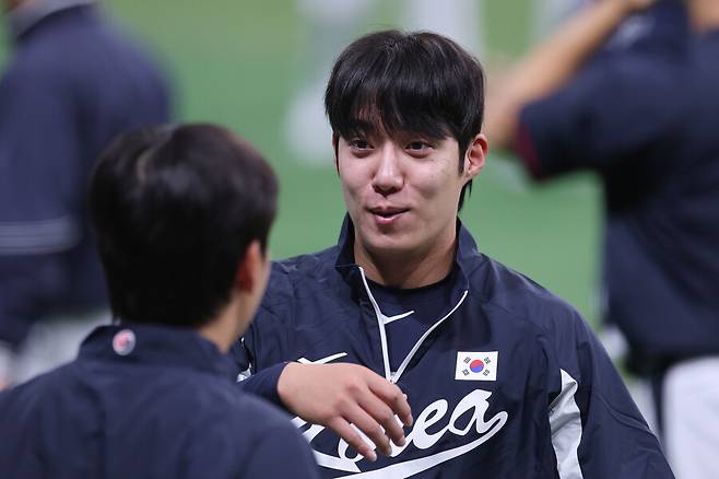 한국 투수들 '사사구 23개' 남발했지만…