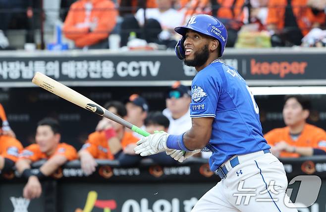 S급 보단 A+급 외인이 낫다?…'역수출' 없는 LG·삼성 방긋