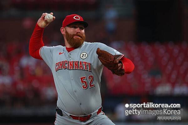 돈 없어서 김하성 내보낸 것 아니었어? '가난한 구단' 탬파베이, 전력 보강에 진심...선발 투수 잭 리텔에 관심 보여