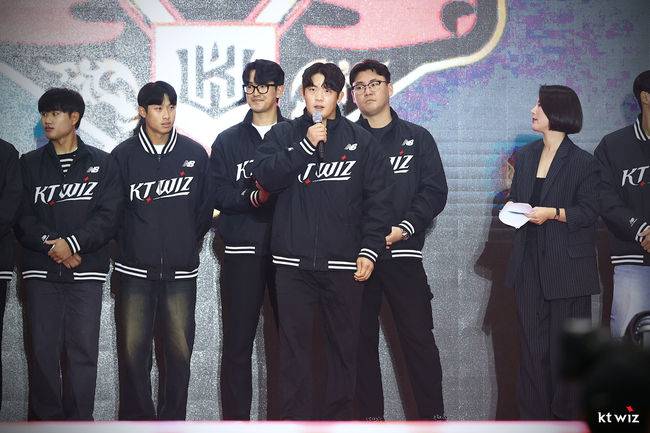 “투수 미련 아예 없다” 야탑고 오타니 마음 굳혔다…타자 전향→2차 드래프트 이적 “목표는 1군 40홈런 거포”