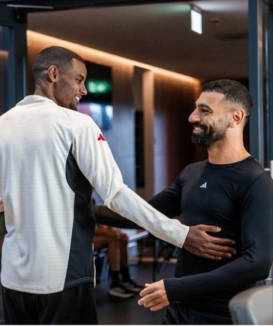 '충격' 손흥민과 달라도 너무 다르다... 초유의 불화설→