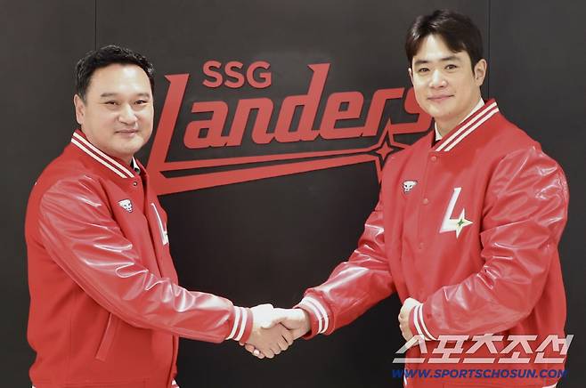 두산은 보상없이 MVP 잃고, 김재환은 욕만 먹고 적은 액수 계약. 싼값에 보상없이 거포 영입한 SSG만 위너였다