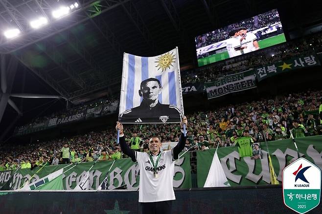 韓 축구 최악 ‘오피셜’ 공식발표, 포옛 감독 1년 만에 전북 떠난다…