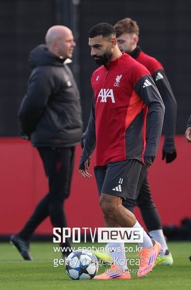 손흥민처럼 참을성 없었고 ‘폭탄발언’ ‘폭로’ 이후 ‘몰락’…“리버풀 날 보호하지 않아” 살라 챔스 명단 제외 ‘오피셜’ 공식발표 ‘굴욕’