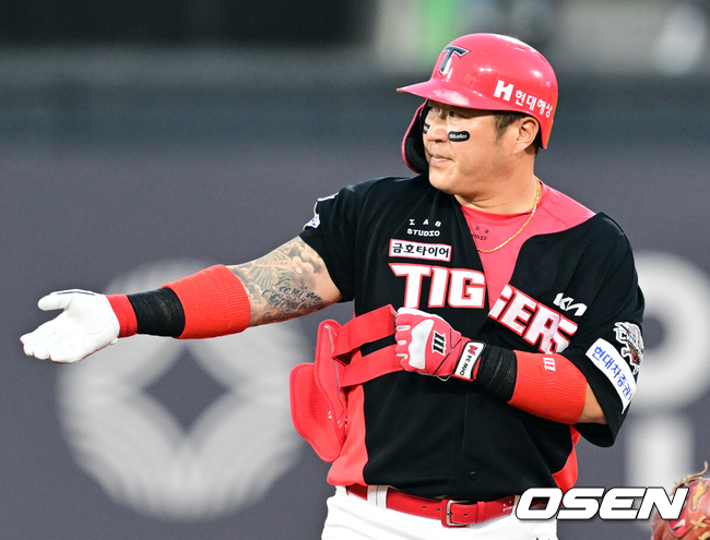 이범호 은퇴식 못봤나? 두 번 우승시킨 최형우 성대한 은퇴식 못해준다니...KIA, 임창용 궤변에 부글부글