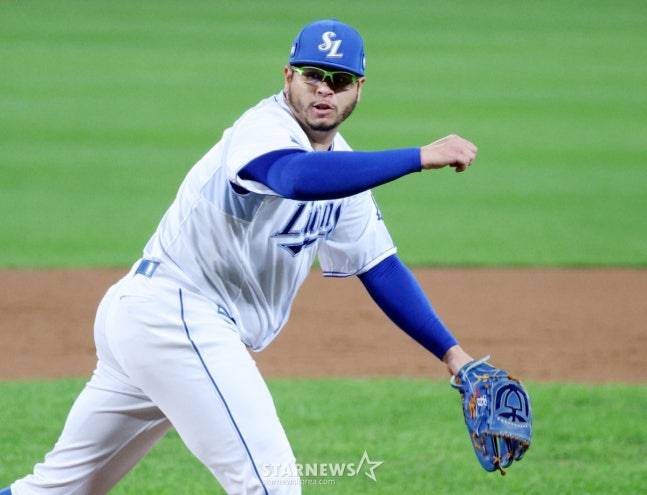 '파나마 국대' 후라도, 삼성에 WBC 출전 의사 전달... 이종열 단장