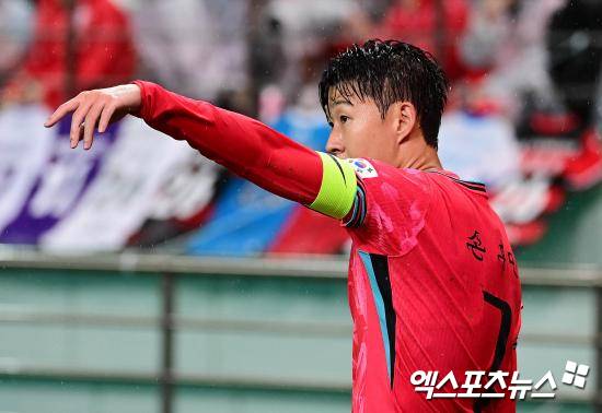 홍명보호, 박용우가 월드컵 주전 MF? '손흥민 원톱+백3' 쓴다?…해외 매체가 오판한 '韓 베스트11' 대공개