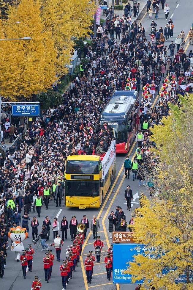 광주와 이정효, ‘서로를 위해’ 이제는 헤어져야 할 시간 [MK초점]