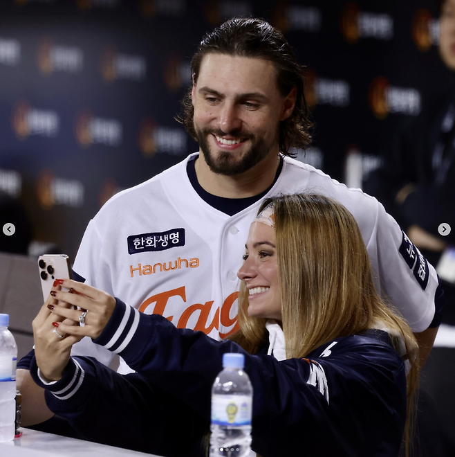 휴스턴과 1년 38억원에 계약한 와이스 부부, SNS로 감동의 ‘작별 인사’…“한국은 항상 내 일부, 모든 것 평생 간직할 것”