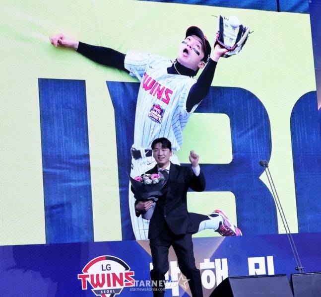 홍창기·박동원 비 FA 다년계약, LG 우승 캡틴도 원했다