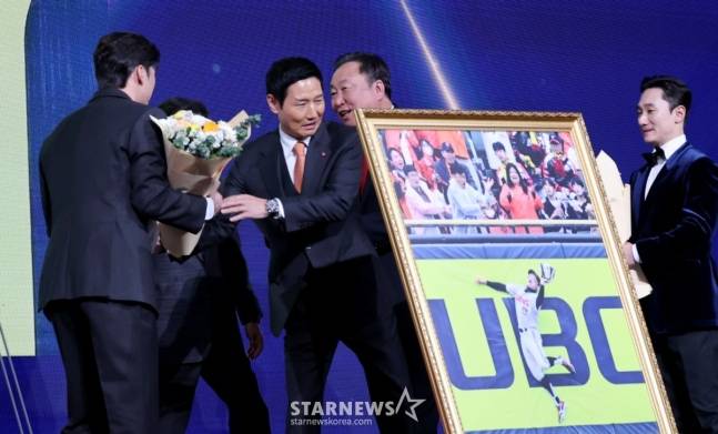 홍창기·박동원 비 FA 다년계약, LG 우승 캡틴도 원했다