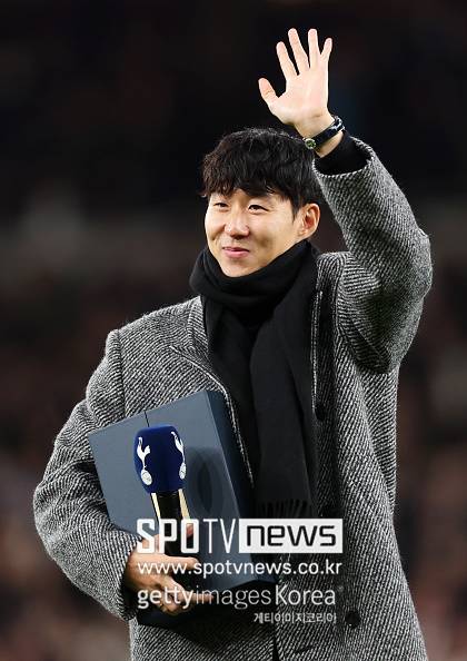 '콧대 높은 축구종가' 손흥민 방문에 감격, 英 BBC ‘비피셜’ 울컥…“완벽한 타이밍에 등장한 레전드→감동적 연설→토트넘 챔스 완승”