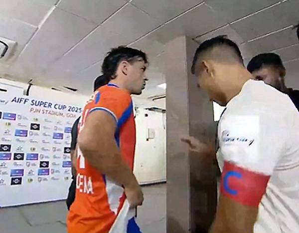 초유의 해프닝,