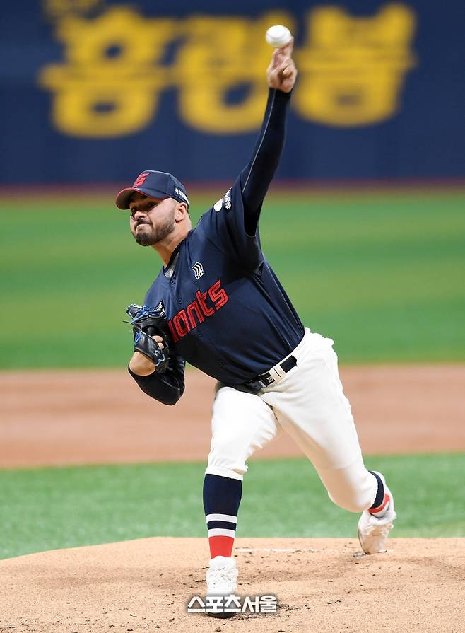 롯데 대형 쇼크! ‘1선발 에이스’ 감보아, 보스턴 레드삭스와 ML 전격 계약...