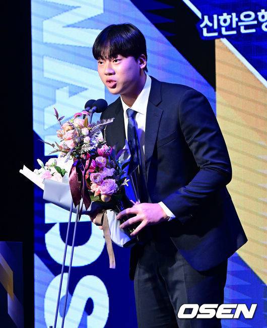 ‘LG 떨고 있나’ FA 108억 투자→4할타자+천재 좌완+1라운더 전역 명받다 “군 생활 만족도 90점, 복귀 후 10점 채운다”