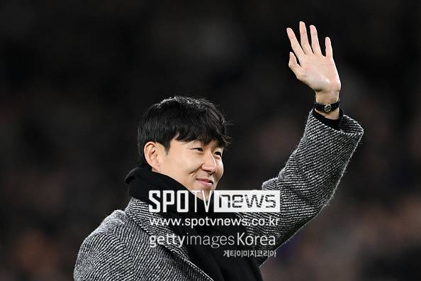 '손흥민, 미안해' 토트넘, 슬픈 '오피셜' 나왔다...'SON 커밍 데이'에도 매진 실패, 1만 5000석 텅텅 비었다