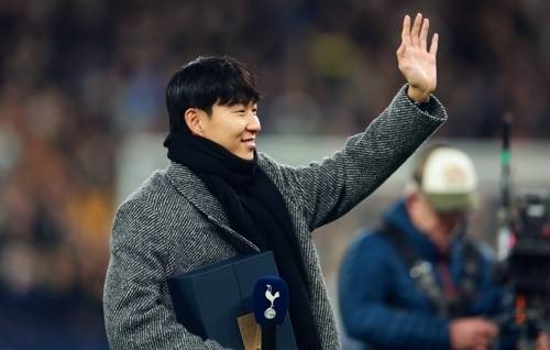 ‘손흥민 왔는데, 관중석 텅텅’···‘오피셜’ 공식발표, 토트넘 고민해결 실패 “6만 2580명 구장→4만 7218명 왔다”