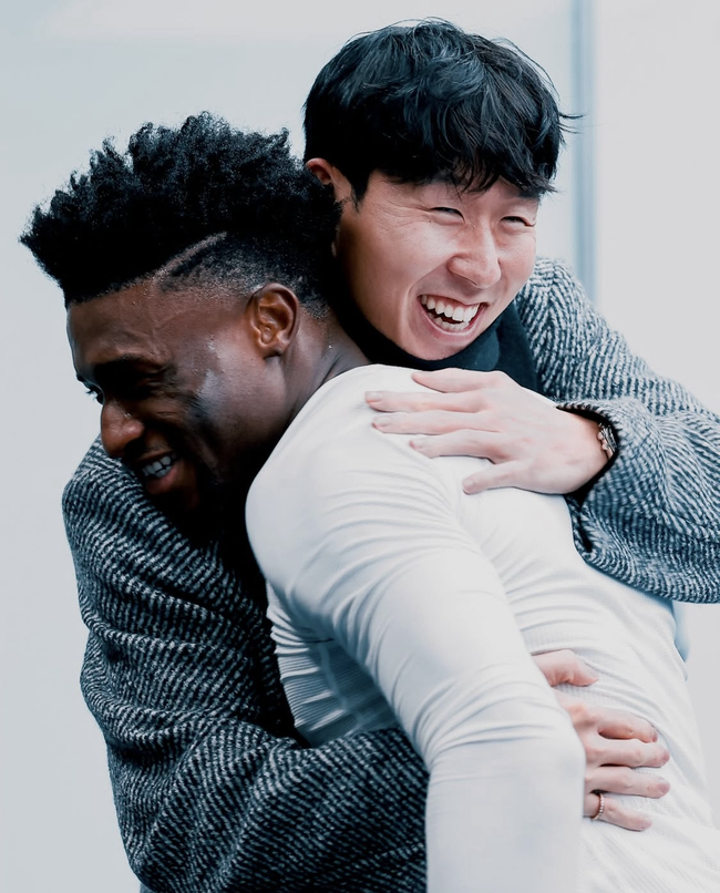 끝까지 ‘토트넘 캡틴’ 다웠다…손흥민 마지막 라커룸 연설 “시즌은 길다, 앞으로 꾸준히 나아가자”