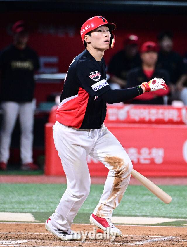 호령존에서 호령타로, 연봉 1억원+α 예약…우울한 KIA가 이 선수만 보면 흐뭇…FA 로이드까지? 기대만발