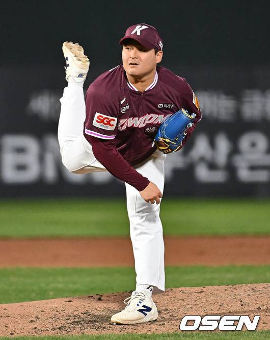 야구선수-사격코치 부부 탄생! 키움 투수 양지율, 3살 연상 연인과 13일 화촉