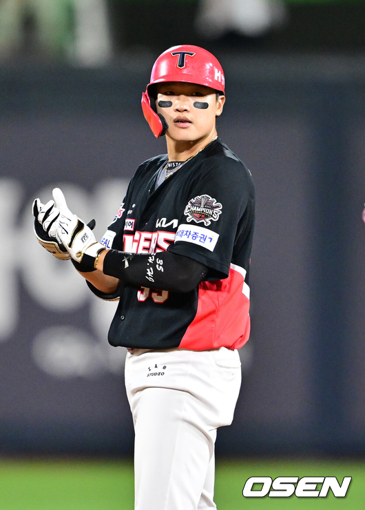 만년 퓨처스 폭격기, 최형우 떠나고 기회 왔다...안현민 정도는 아니어도 좋다, KIA 10년째 복권 긁는다