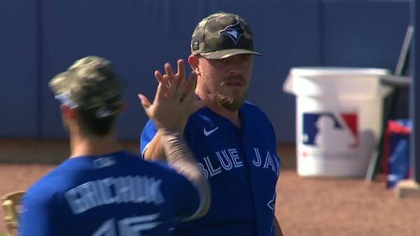 MLB 제안도 거절한 157km 투수 데려온 롯데, 대체 어떻게...