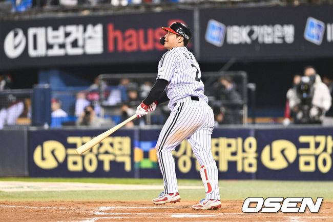 ‘게으른 천재’ 문보경, 왜 콕 찍혔을까…차명석 단장의 디스 “신랑감, 문보경만 아니면 된다”