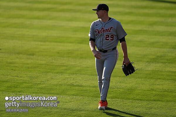 '충격 실화' 다저스, '지구 최강 1선발' 영입 작업 착수했다…